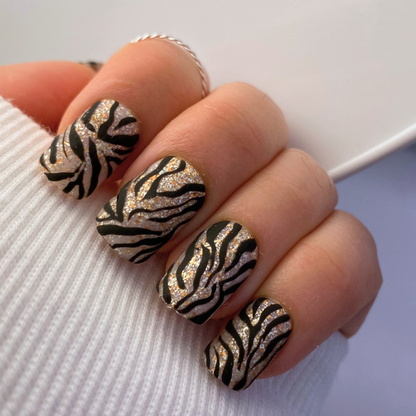 press on nails zebre brillant mat portés