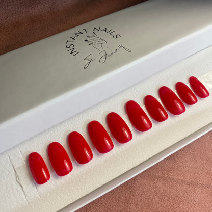 press on nails rouges dans boite